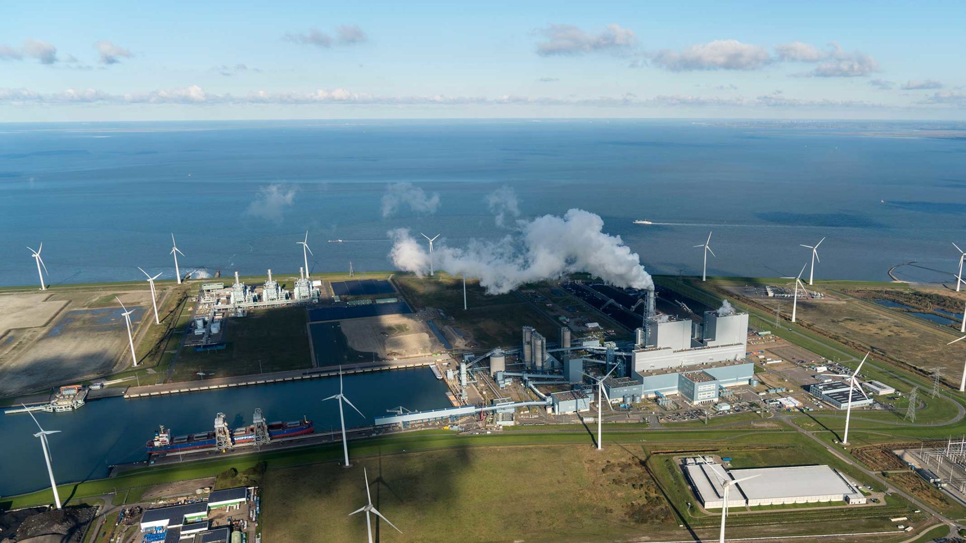 Eemshavencentrale luchtfoto