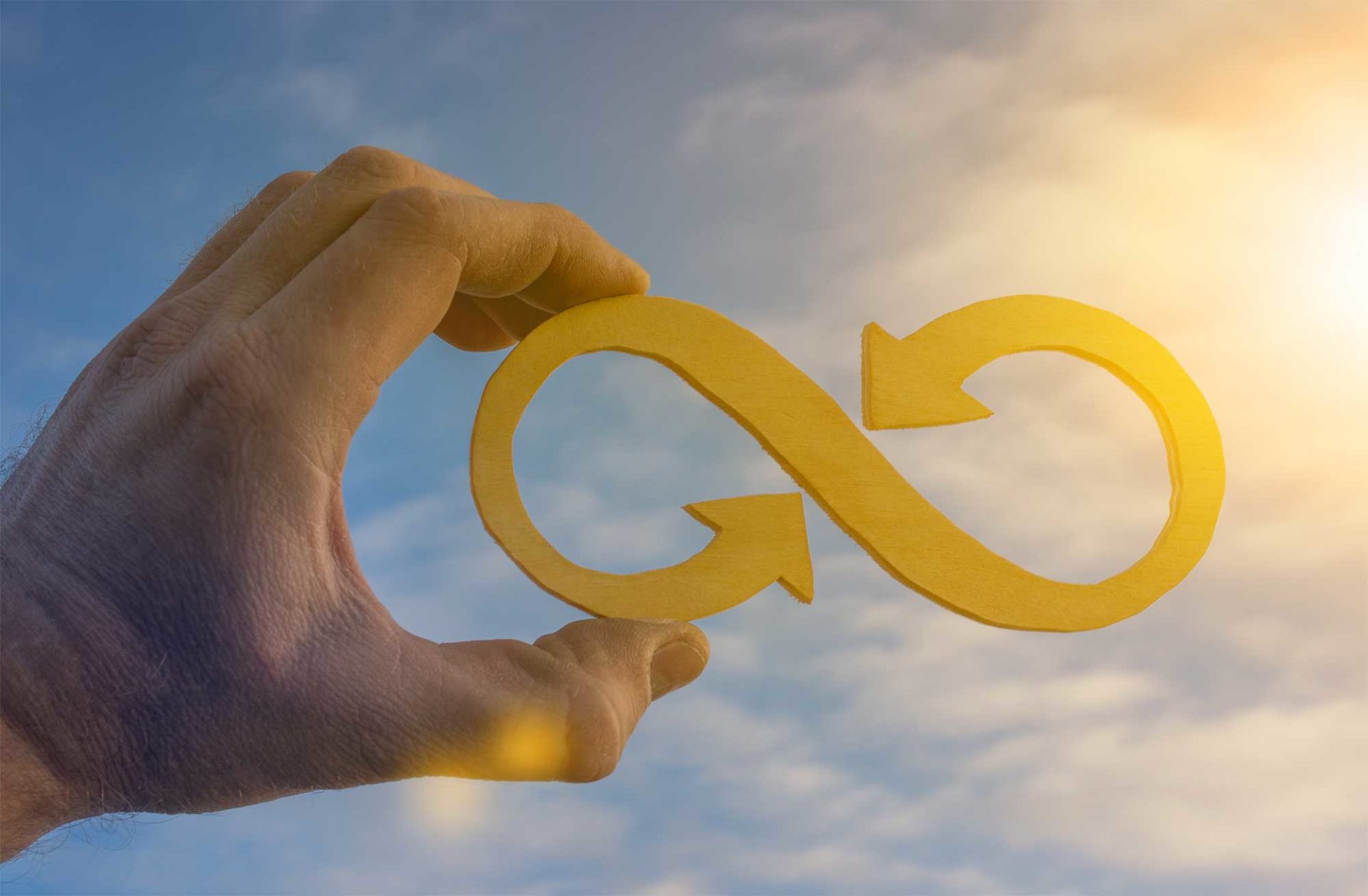 Hand met oneindig teken