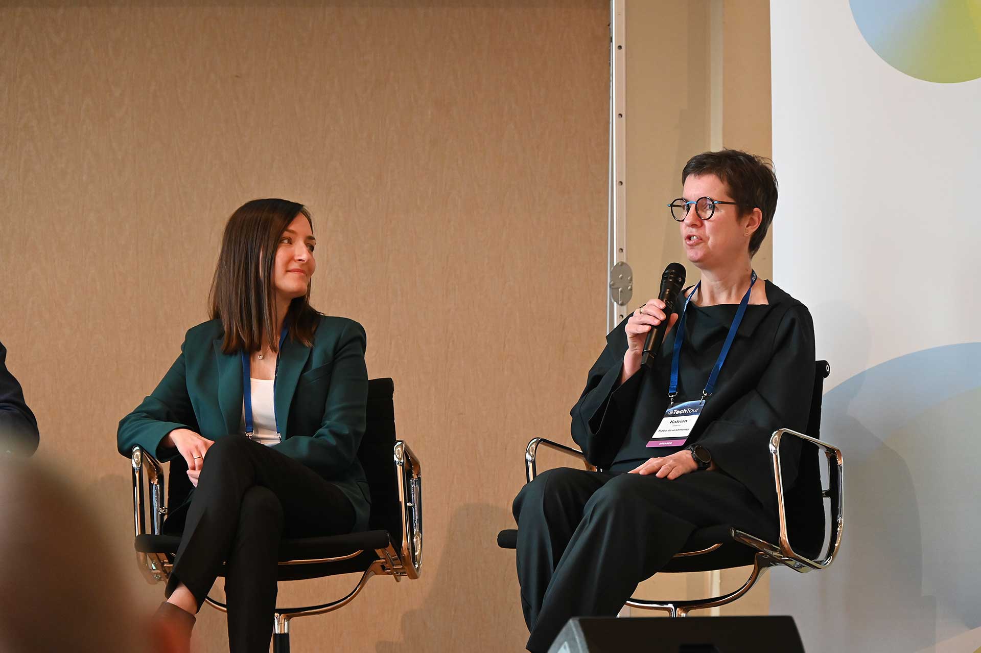 Vlnr. Jowita Sewerska, Katrien Swerts